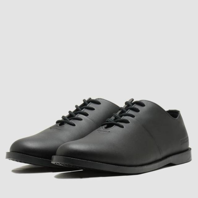 [PRELOVED] BRODO SIGNORE LOW E+ FULL BLACK (Size 40)