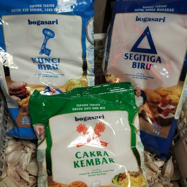 

Tepung Terigu Bogasari 1kg