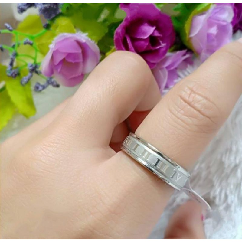 cincin titanium / cincin angka Romawi antikarat