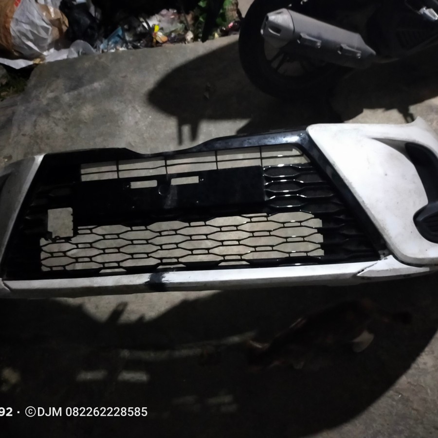 bemper bodykit ram cover poklem Yaris 2021