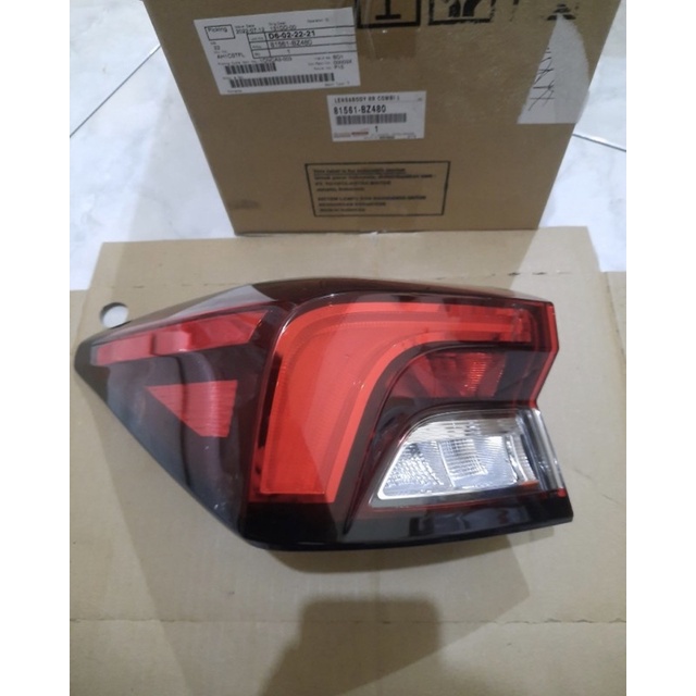 Lampu belakang stoplamp avanza veloz 2022