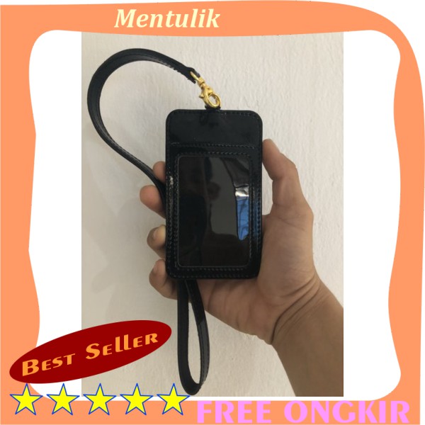 

Name Tag Id Card Tempat Wadah Kartu Tali kulit Hitam Glossy 4 Slot Card Kwalitas PREMIUM