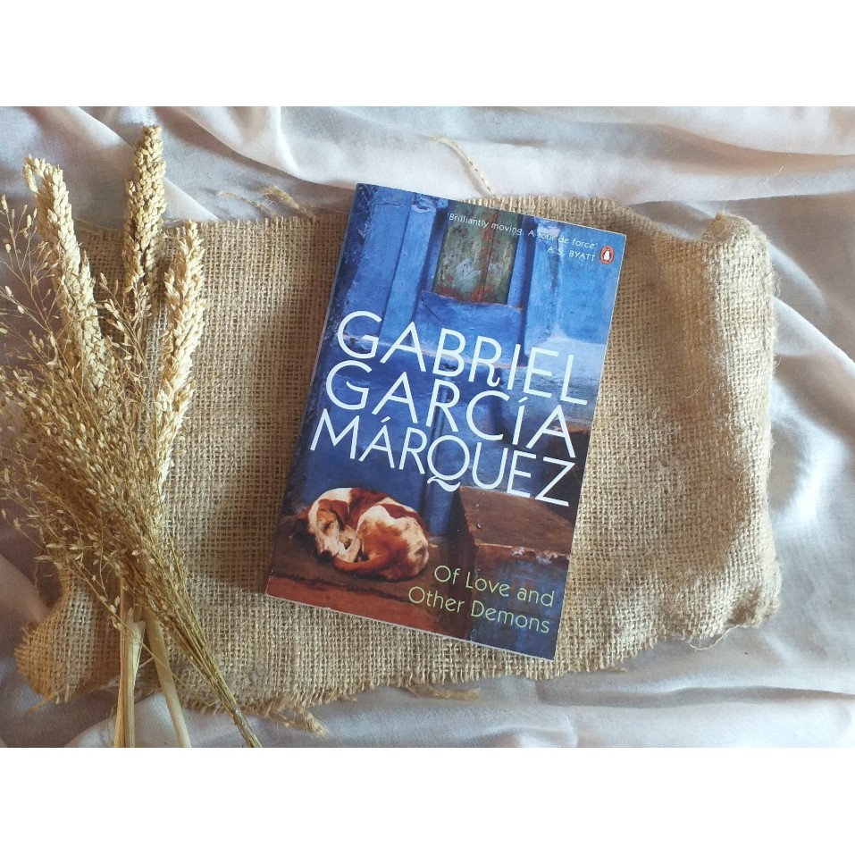 BUKU / NOVEL OF LOVE AND OTHER DEMONS BY GABRIEL GARCIA MÁRQUEZ
