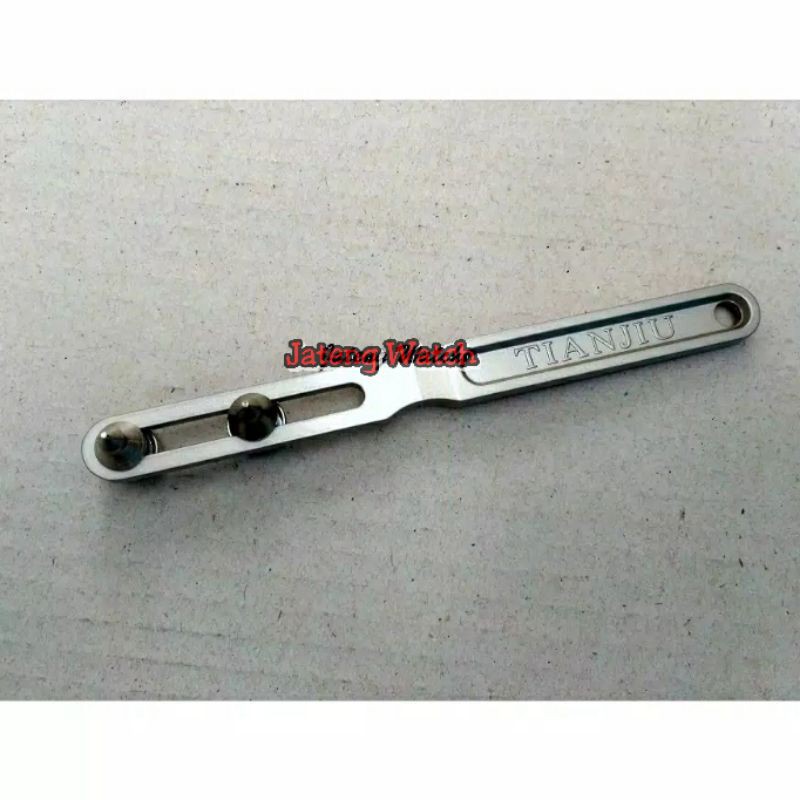 Alat Tool Kunci Besar 2 Mata Pembuka Tutup Belakang Jam Tangan Bahan Stainless Kuat Shopee Indonesia