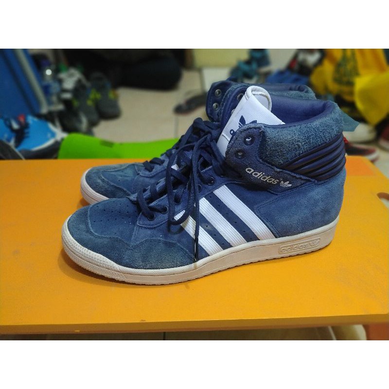 Adidas original preloved