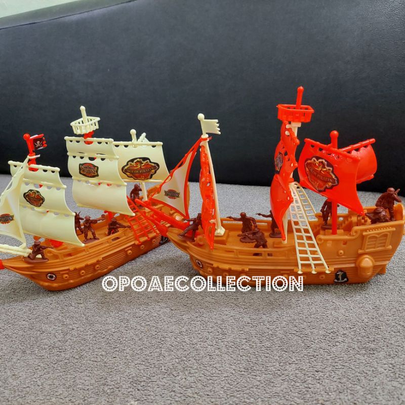 Mainan Miniatur Figure Perahu Bajak Laut Kapal Pirates Besar