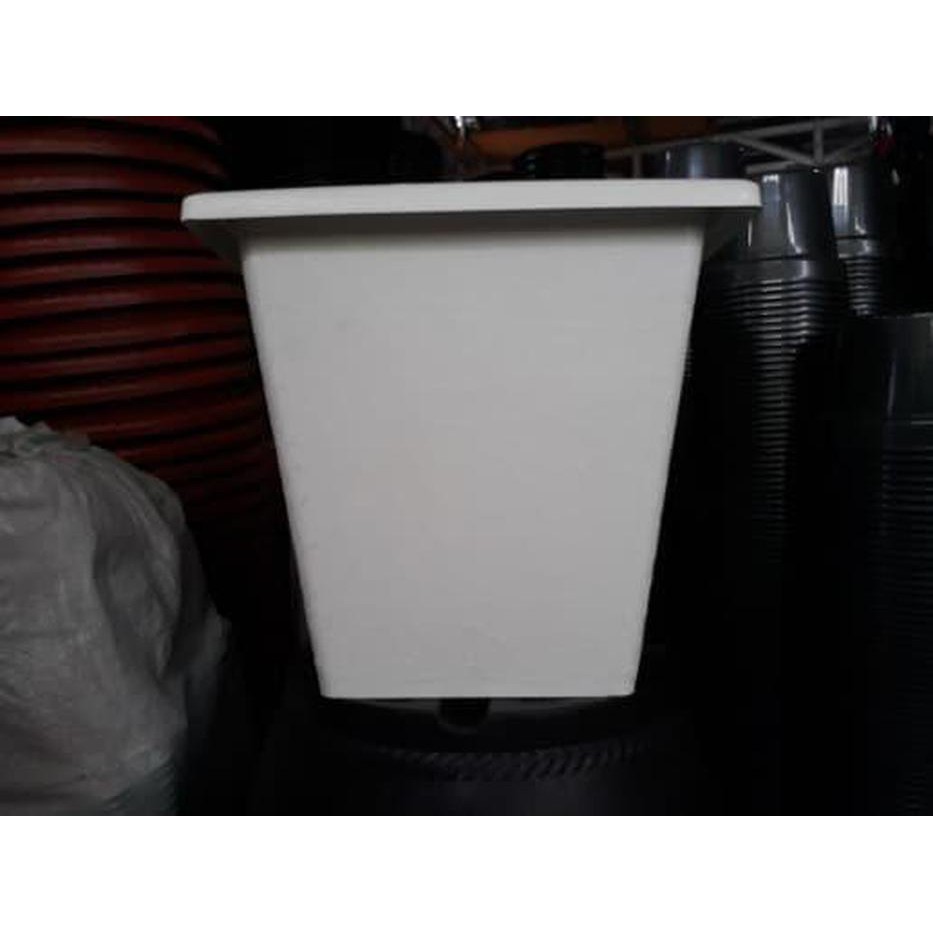 pot bunga kotak putih 40cmrosa Putih