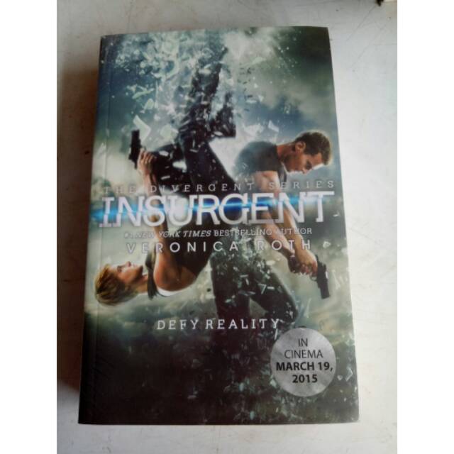 INSURGENT - Veronica Roth