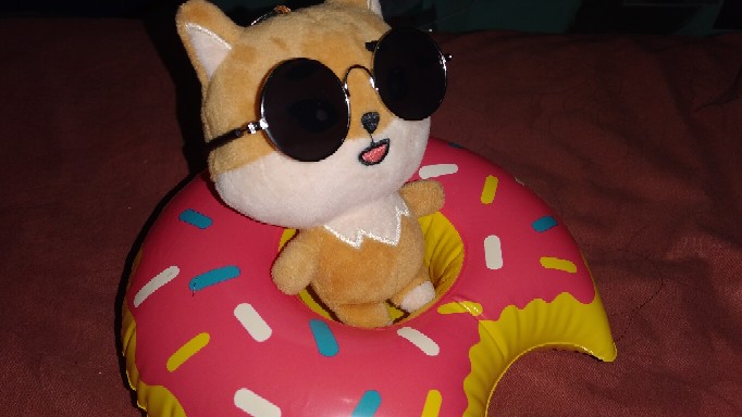 Cup Holder Apung Bahan Pvc Model Tiup Desain Kue Donat