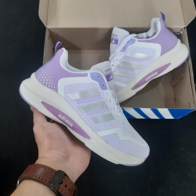 Sepatu Sneakers Adidas Ultraboost Grade Original / Wanita White Purple