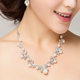 [PRODUK TERLARIS] SET KALUNG ANTING PESTA AKSESORIS WEDDING KUPU-KUPU KAP001