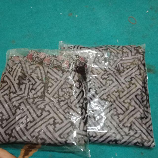 Batik Dianputri | Couple Batik Wanita Motif Manuk Ulir Merah Seragam Batik