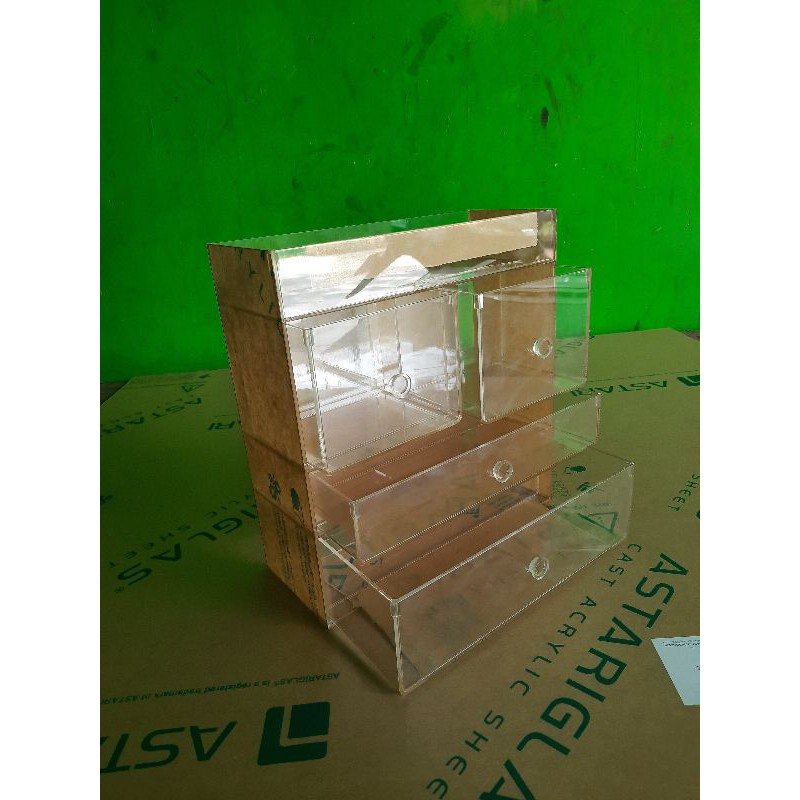 Akrilik Tempat Kosmetik/ Akrilik storage Box Kosmetik