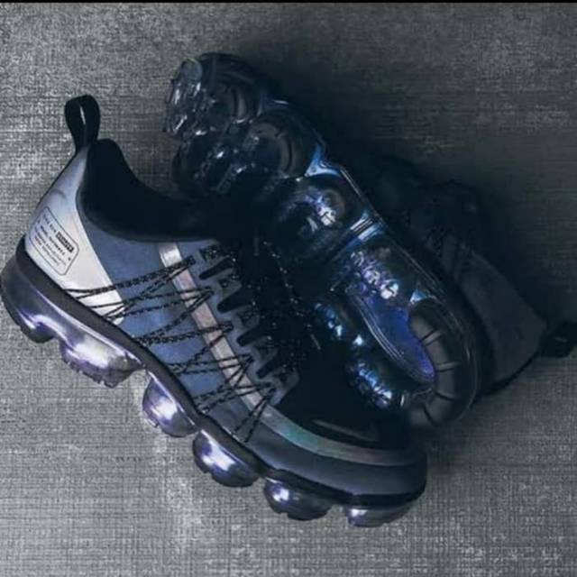 vapormax run utility blue