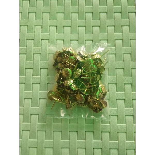 Paku Pines Sofa Emas