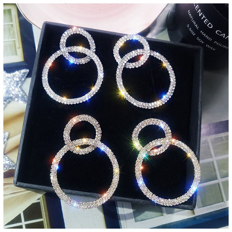 Anting Bulat Geometri Kristal Mewah untuk Wanita / Anting Bulat dengan Hiasan Kristal Gaya Korea