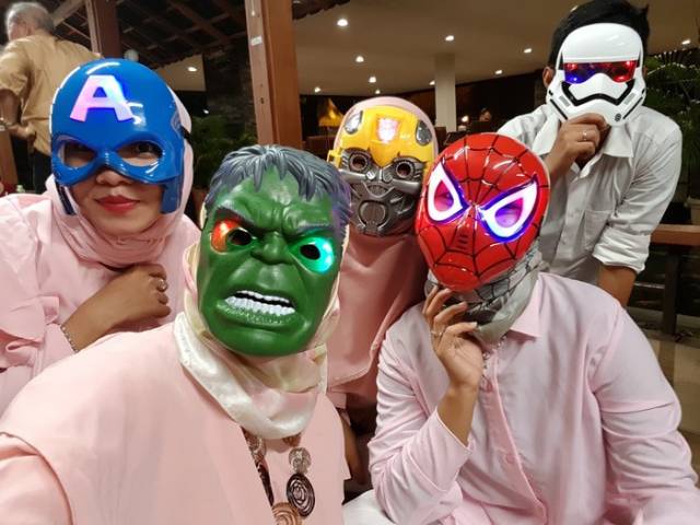 Mainan topeng spiderman LED Edukasi - Cosplay mask nyala lampu anak edukatif