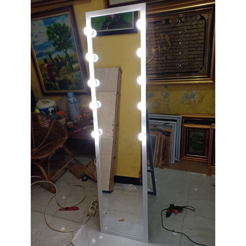 TERMURAH!!  KACA CERMIN STANDING LAMPU VANITY MIROR 30X150CM + lampu 10 bolam