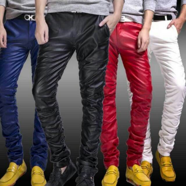 cel@n@  kulit pria. XWS 476