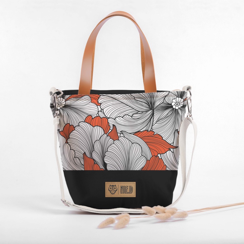 Sling Bag Kanvas Bloem Hitam