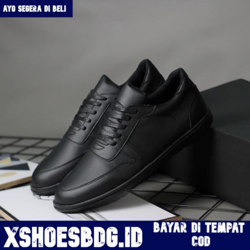 Xshoesbdg.id x Mugen Sepatu Sneakers Pria Casual Formal Kulit Pu Hitam Polos Santai Kuliah Nongkrong