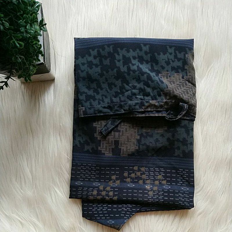 Bergo motif-Motif 12