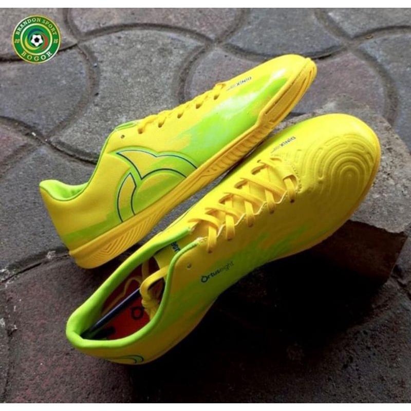 Sepatu Futsal Ortuseight Octane IN - ButterYellow/Electricity/Blue