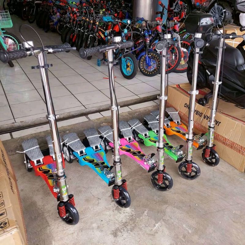 Scooter Injak Alloy RMB Happy New / Skuter Happy New Injak RMB Alloy / Otoped Happy New Injak RMB Al