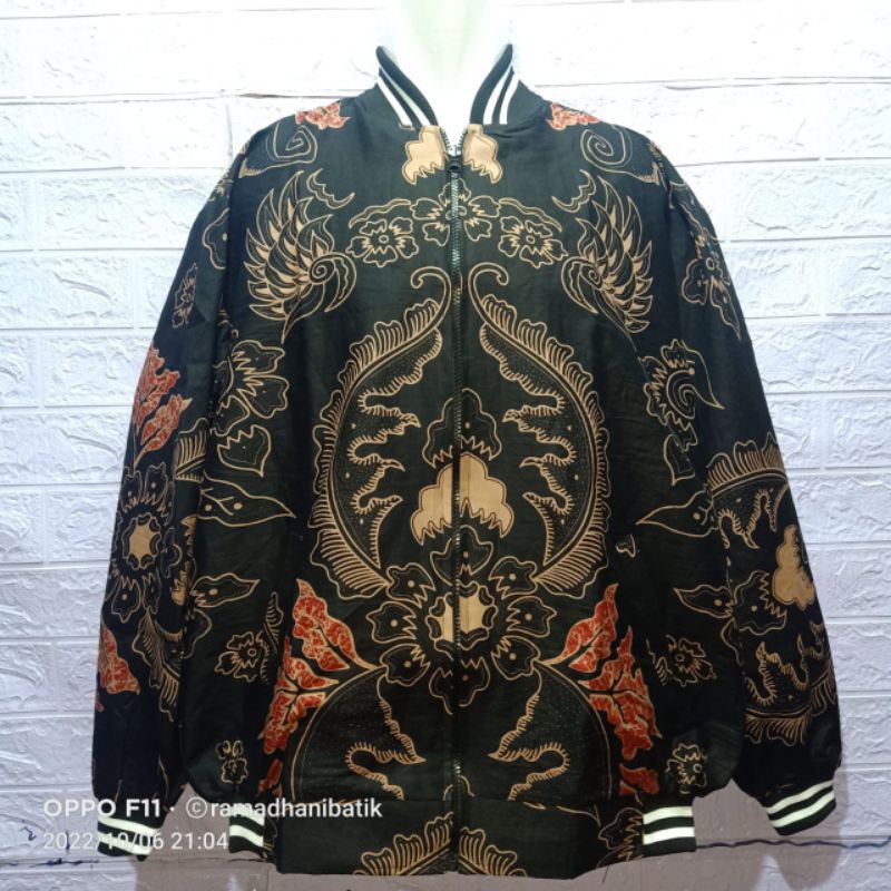 mahkota merah jaket batik premium bomber batik pria wanita bomber batik unisex bomber batik mahkota 