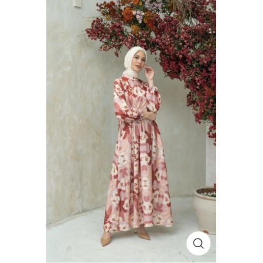 Wearing Klamby Sheila Dress Cayenne Size L