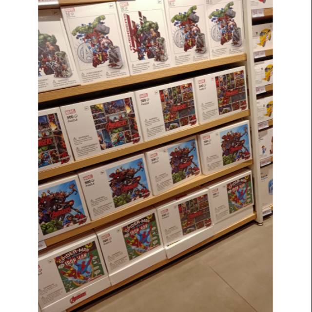 Miniso marvel puzzle mainan puzzle