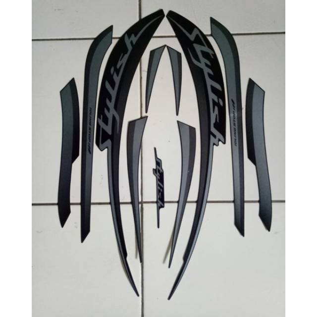 STRIPING SCOOPY STYLISH 2019 HITAM