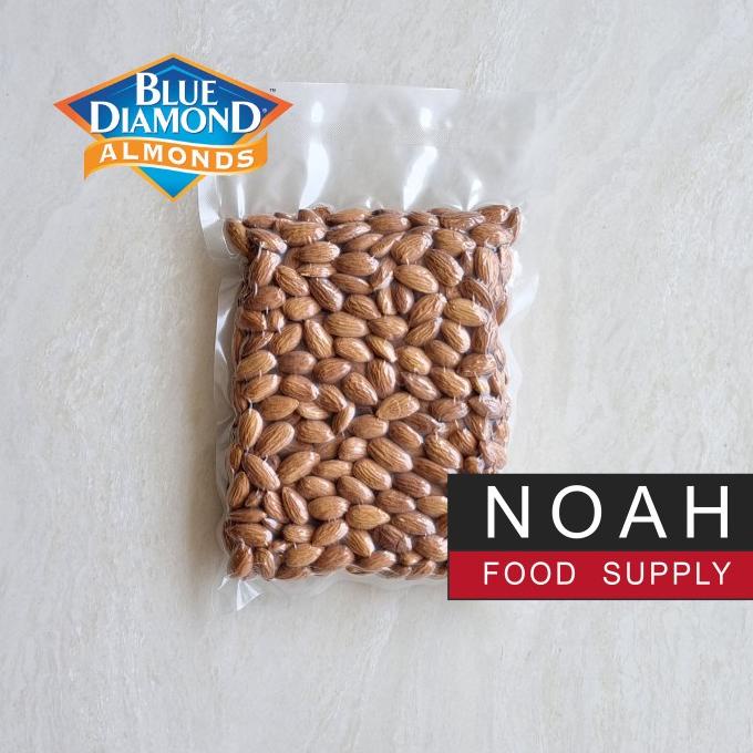 

KACANG ALMOND MENTAH UTUH 500 GRAM RAW WHOLE ALMOND BLUE DIAMOND 500 G