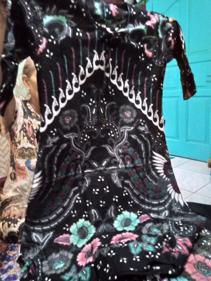 Batik Couple Keluarga Modern Sania Ruffle Ori Ndoro Jowi Dnt Motif Kupu Abu