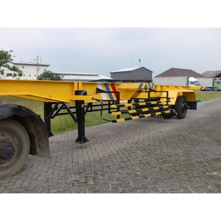 karoseri ekor trailer 40 feet rangka 3 sumbu gandengan buntut semi
