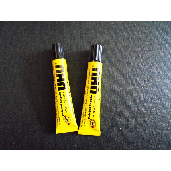 

LEM UHU KECIL