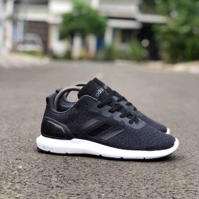 SEPATU SNEAKERS ADIDAS CLIMAWRM BLACK WHITE