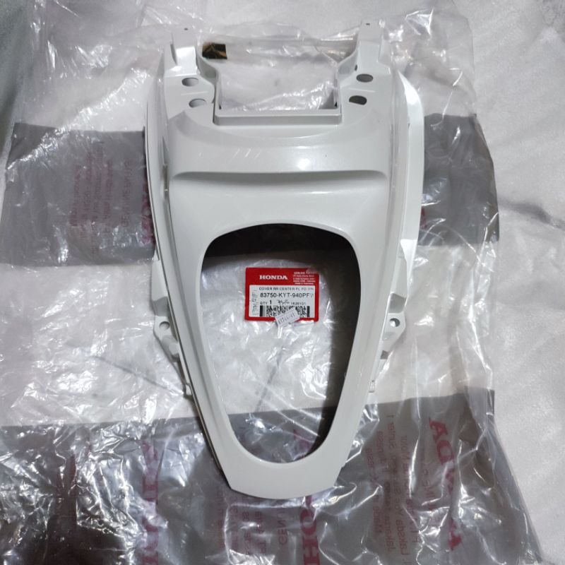 Cover RR Center 83750-KYT-940PFW Cover Tail - Cover Lampu Stop Belakang Putih ORI Honda SCOOPY Lama 