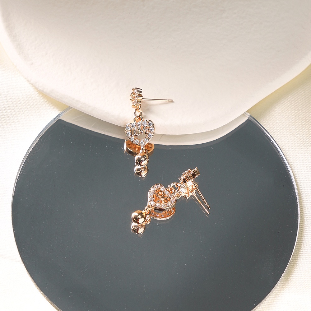 Anting Wanita Korea Anting Wanita Anti Karat Anting Tusuk Titanium Anting Wanita Murah D134-D309