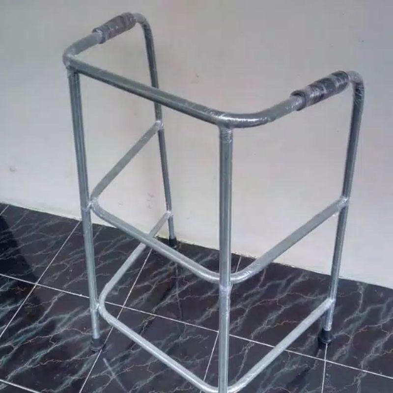 Alat bantu jalan lansia / Tongkat bantu kaki / Walker Alat Bantu Jalan Dewasa (BB 85-100kg) / Tongkat Alat Bantu jalan / Walker alat Bantu Jalan Lansia / Walker lansia