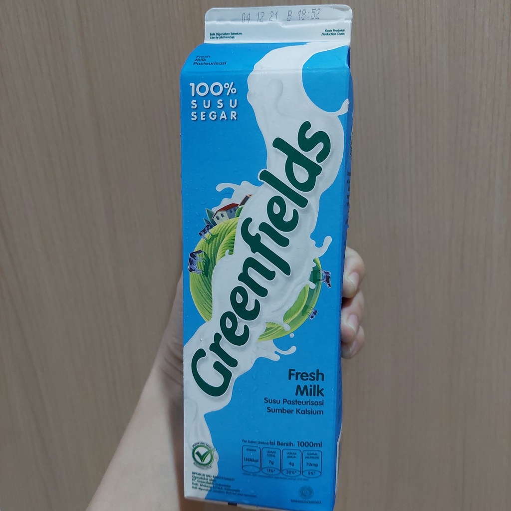 

BgKr Susu Fresh Milk Greenfield 1 Liter / 1000 ml Full Cream