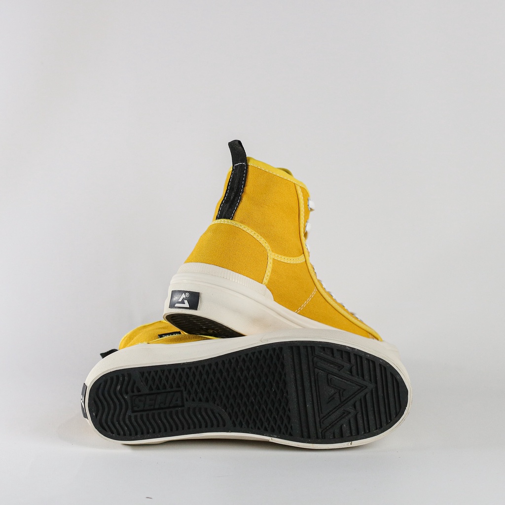

INITIUM HI YELLOW/WHITE