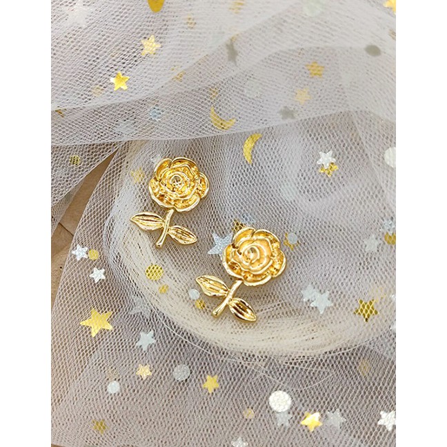 LRC Anting Tusuk Fashion Golden Flowers Matte Gold Three-dimensional Carved Rose Earrings F57498