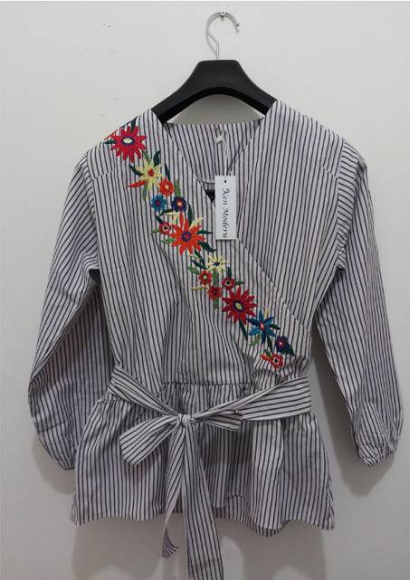 Blouse wanita Kimono bahan katun kotak / garis bordir dada ada tali pinggang Ken-326