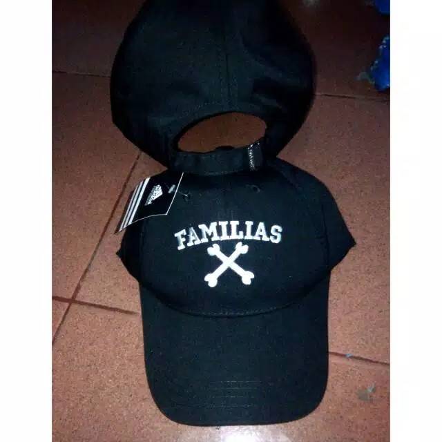 Topi familias