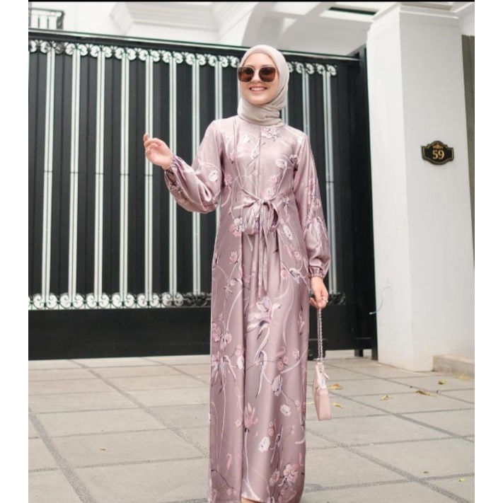 Vanilla Hijab Fleur Dress size M