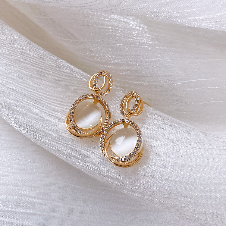 Anting Tusuk Bentuk Oval Bahan Sterling Silver 925 Gaya Korea Untuk Wanita