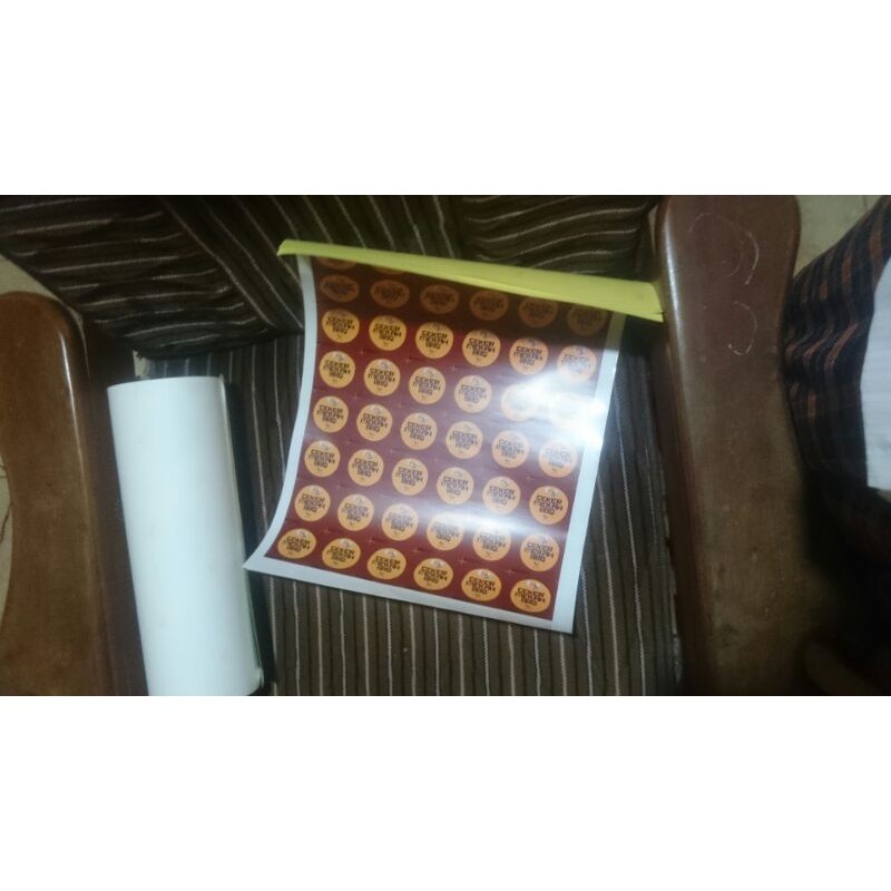 

Stiker Kertas / Bontak
