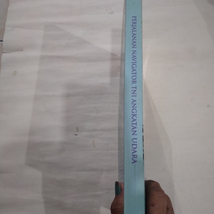 

MUST HAVE!! ORIGINAL PERJALANAN NAVIGATOR TNI ANGKATAN UDARA TERLARIS