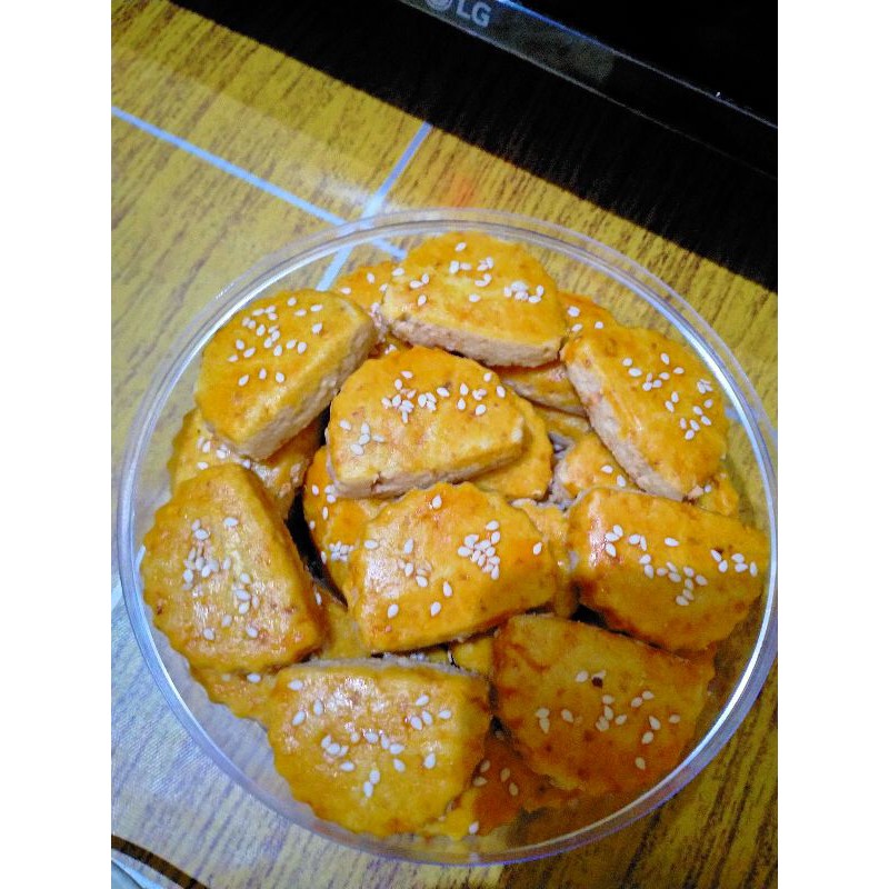 

Kue Kacang topping wijen 500 gram